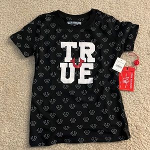 True Religion Boys Black tshirt NWT size 7